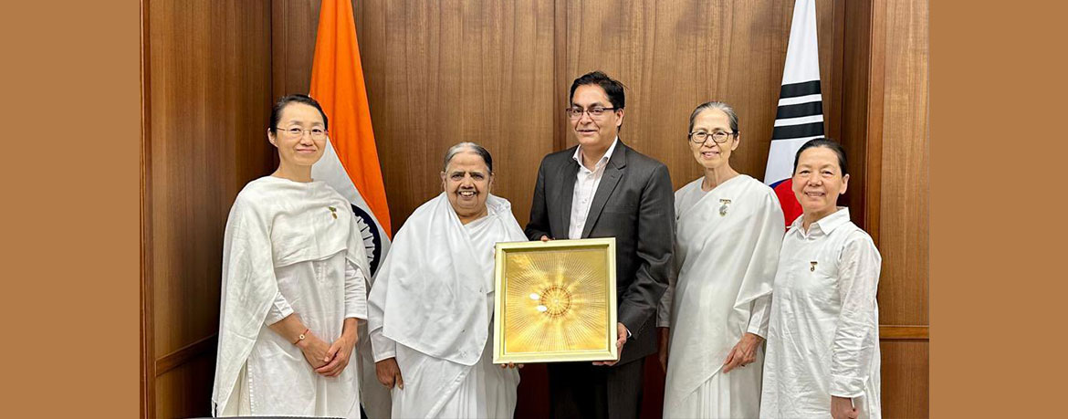 Amb Amit Kumar met Country Directors of Brahma Kumaris from ROK & Malaysia