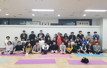 Yoga Workshop at Seoul Nat'l Univ.